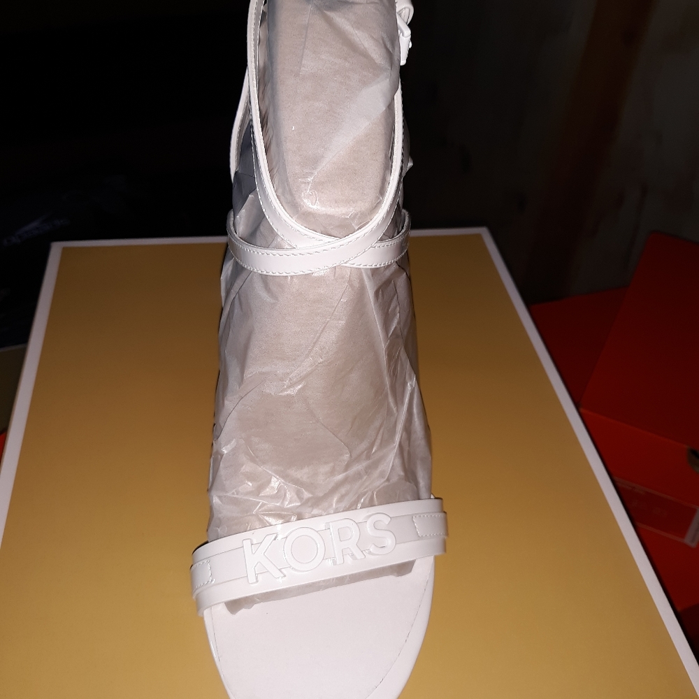 Michael Kors Sandals - Picture 1 of 5